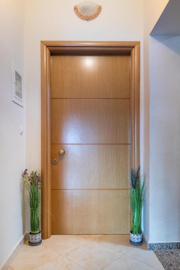 Luxury Central Apartment Xanthi Exterior photo
